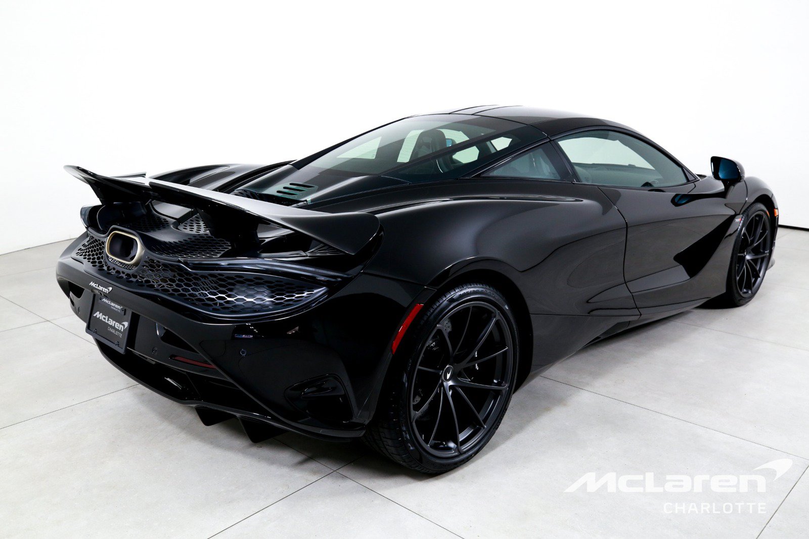 New 2027 McLaren 750S photo 9