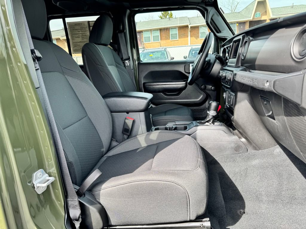 2022 Jeep Wrangler Unlimited Sport