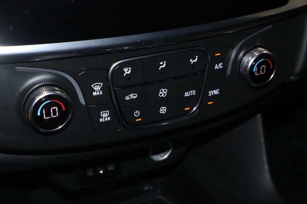 2023 Chevrolet Traverse LT