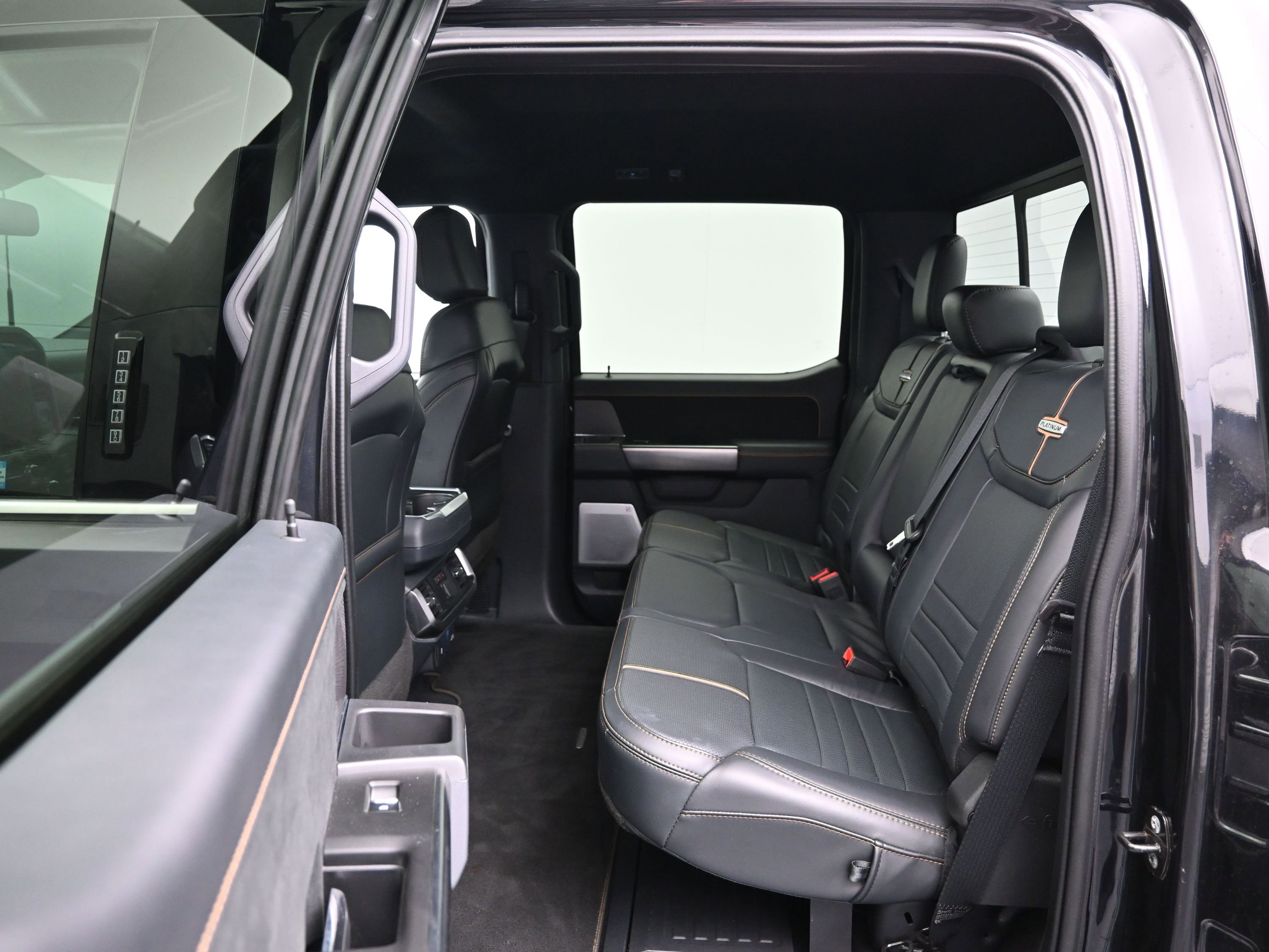 2023 Ford F150 Platinum