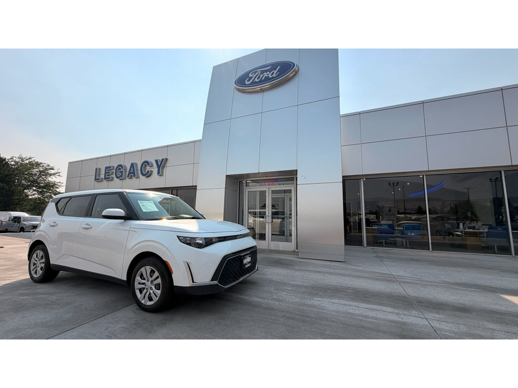 Used 2023 Kia Soul LX