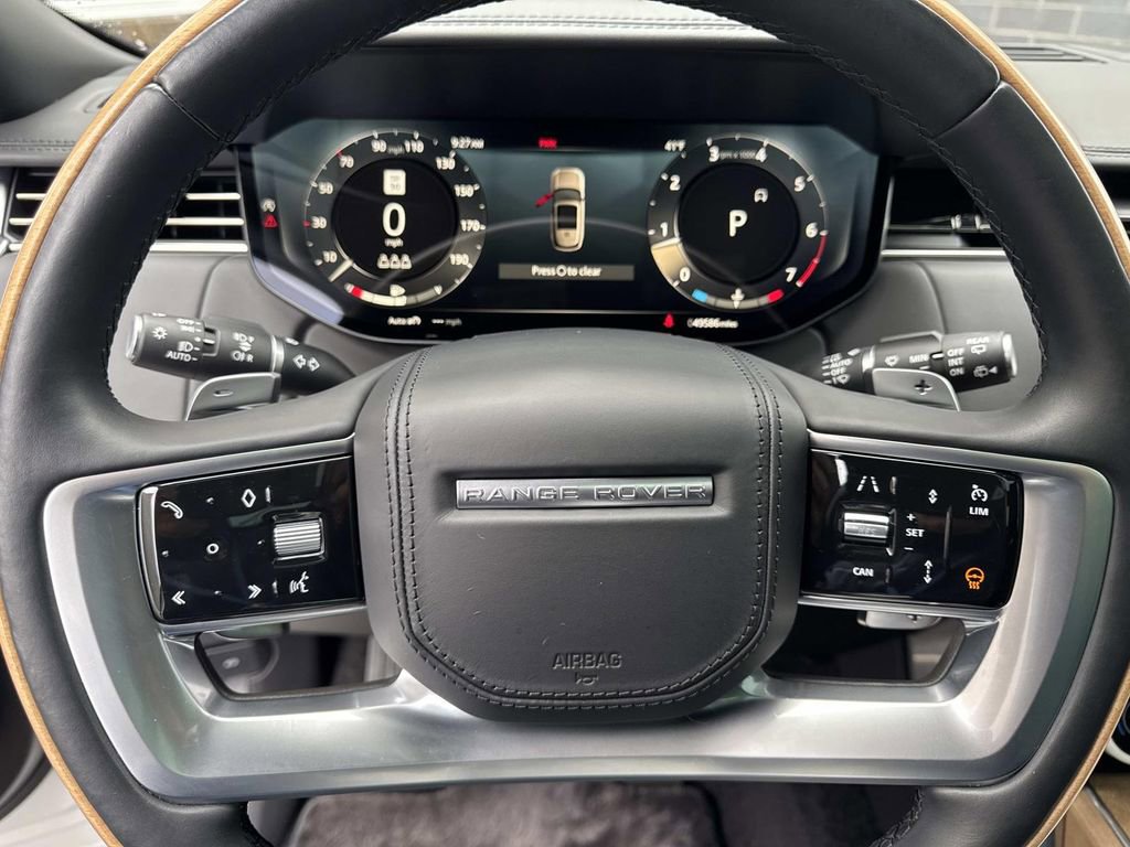 2023 Land Rover Range Rover SV