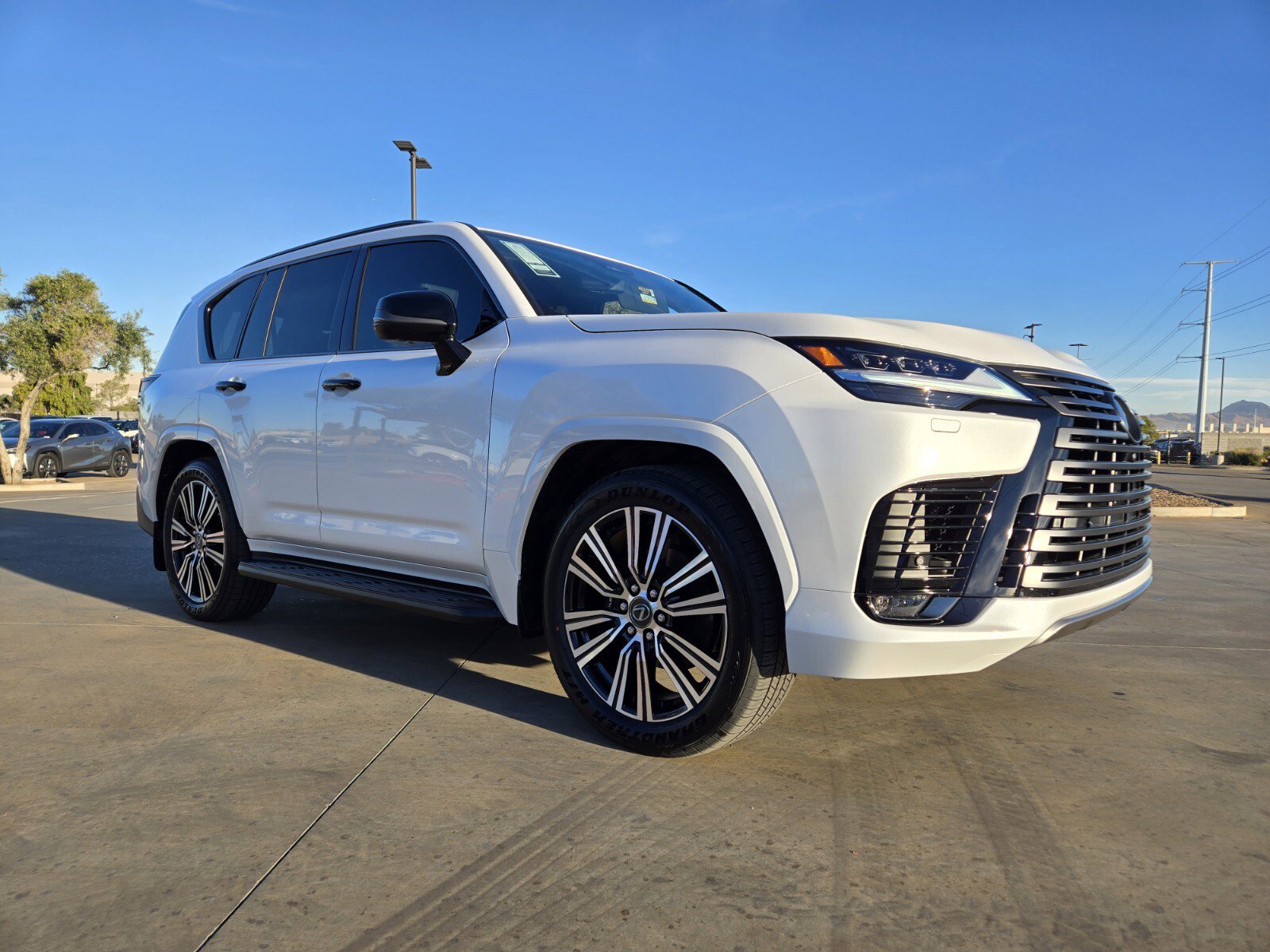 2026 Lexus LX 600 4WD w/ Luxury Package