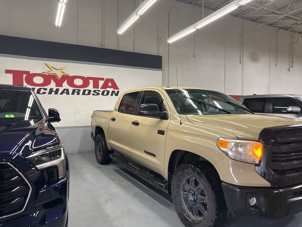 2017 Toyota Tundra SR5