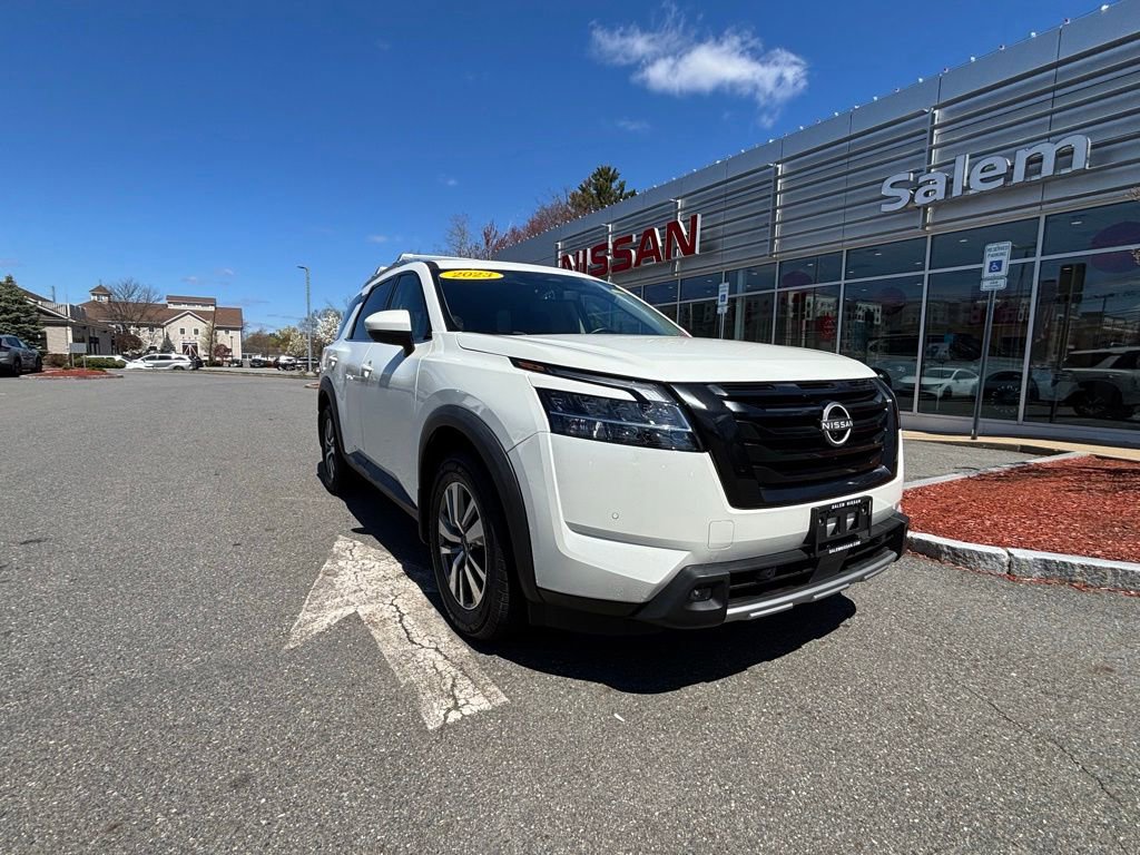 Certified 2023 Nissan Pathfinder SL w/ Black Appearance Package
