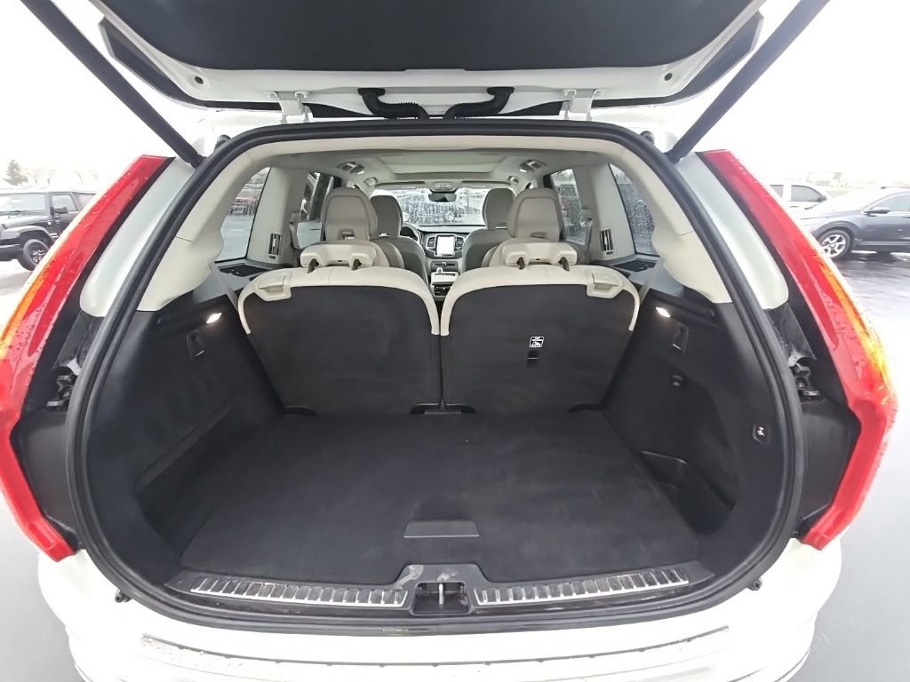 2023 Volvo Xc90 T8 Ultimate