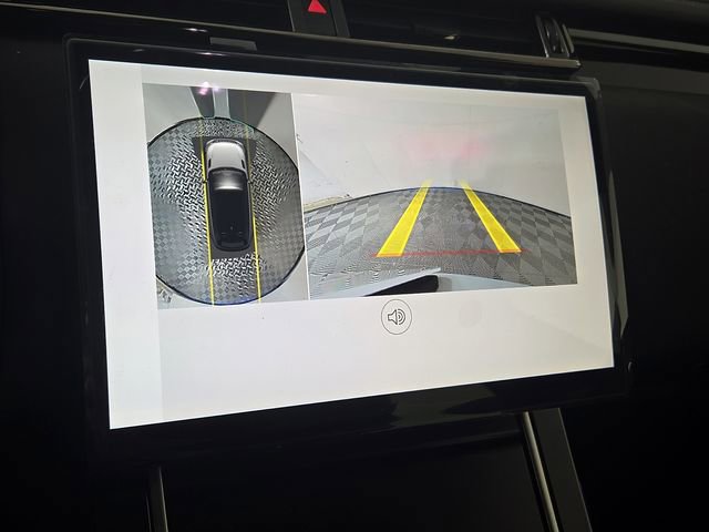 2026 Land Rover Range Rover Velar Dynamic SE