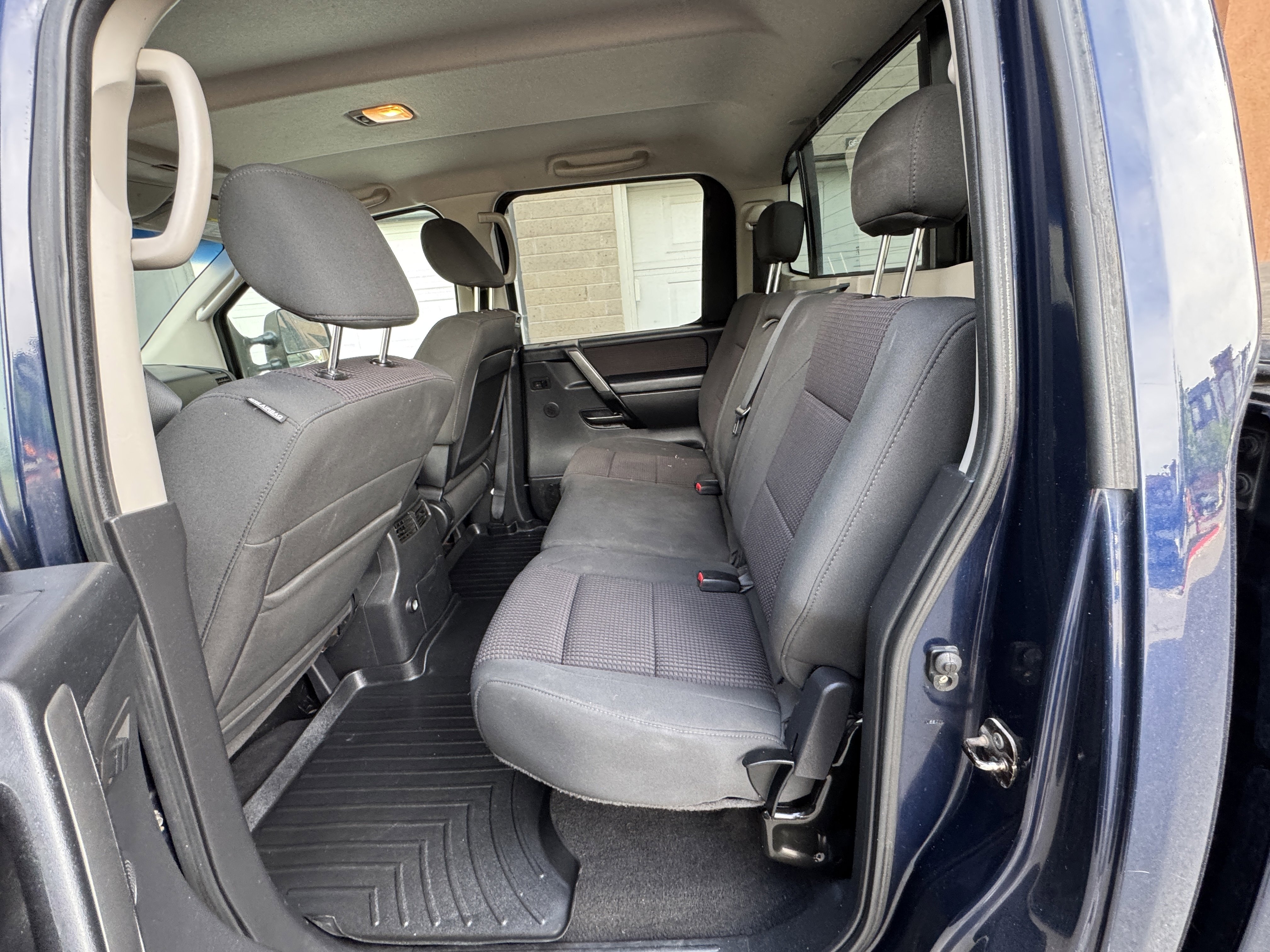 2010 Nissan Titan SE