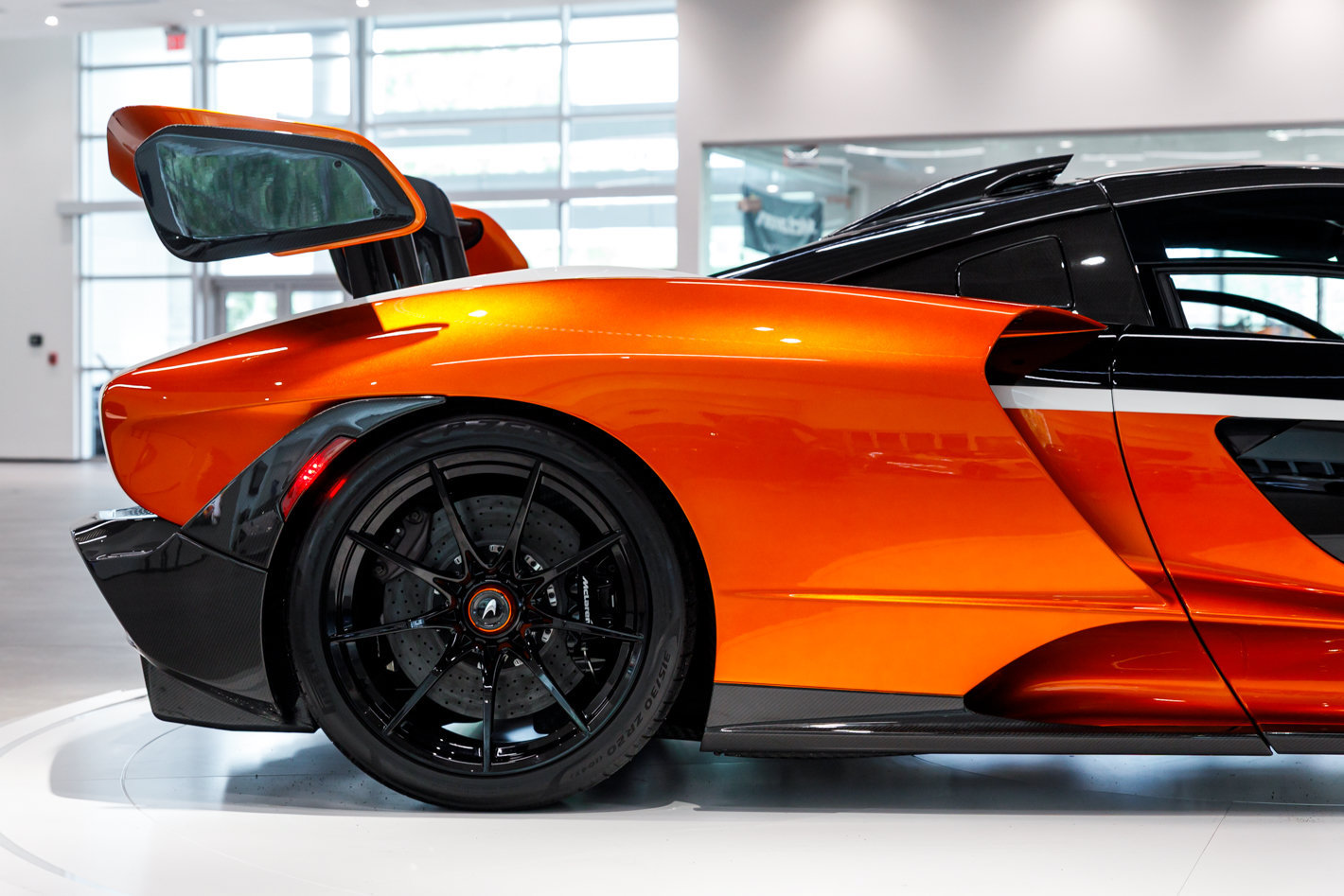 Used 2019 McLaren Senna photo 35