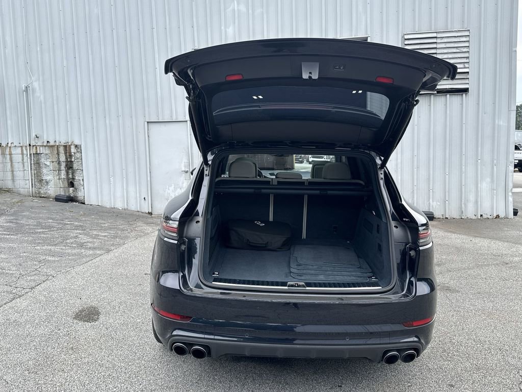 2023 Porsche Cayenne Turbo S