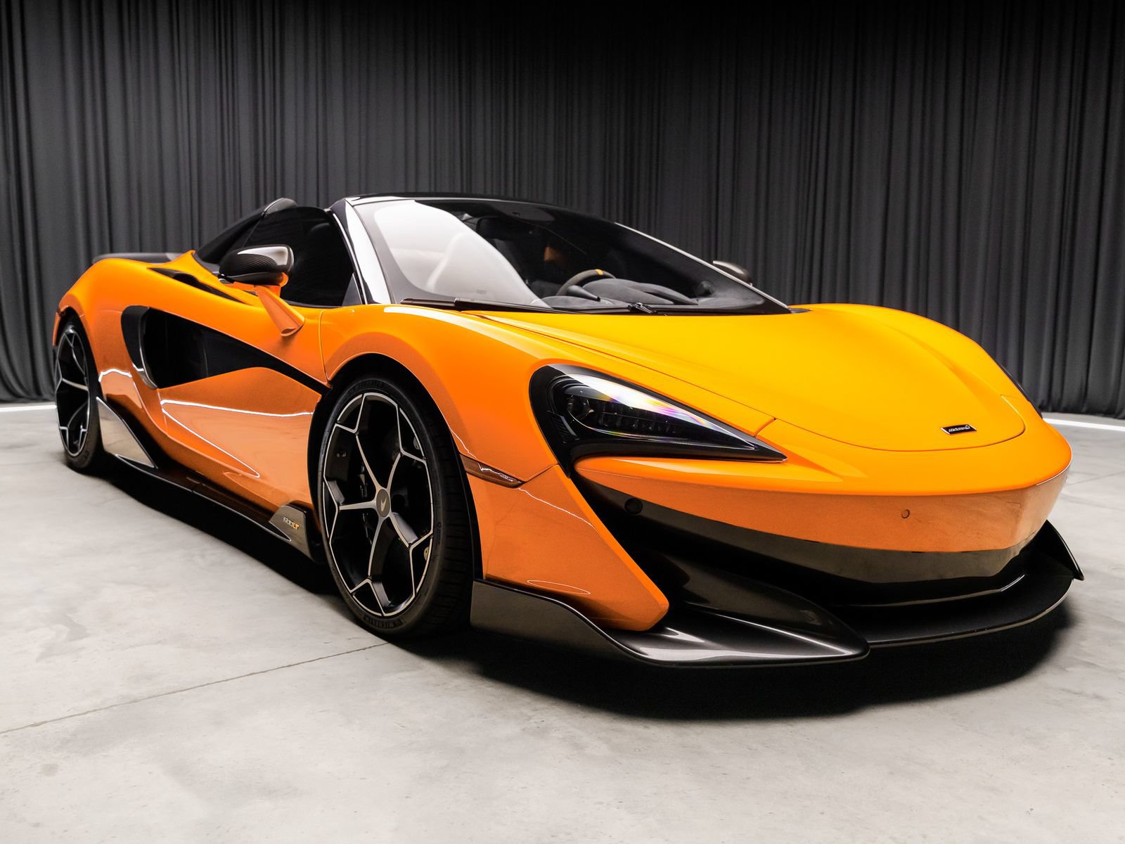 Used 2020 McLaren 600LT Spider photo 18