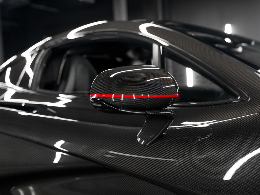 Used 2012 McLaren P1 photo 23