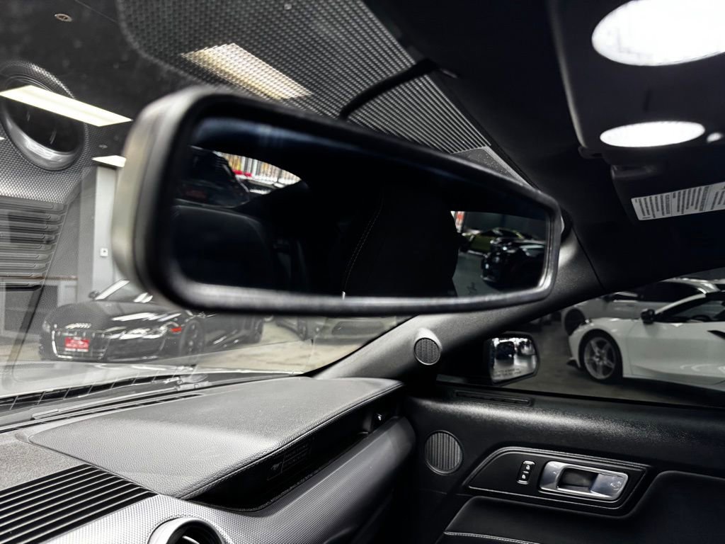 2020 Ford Mustang Coupe