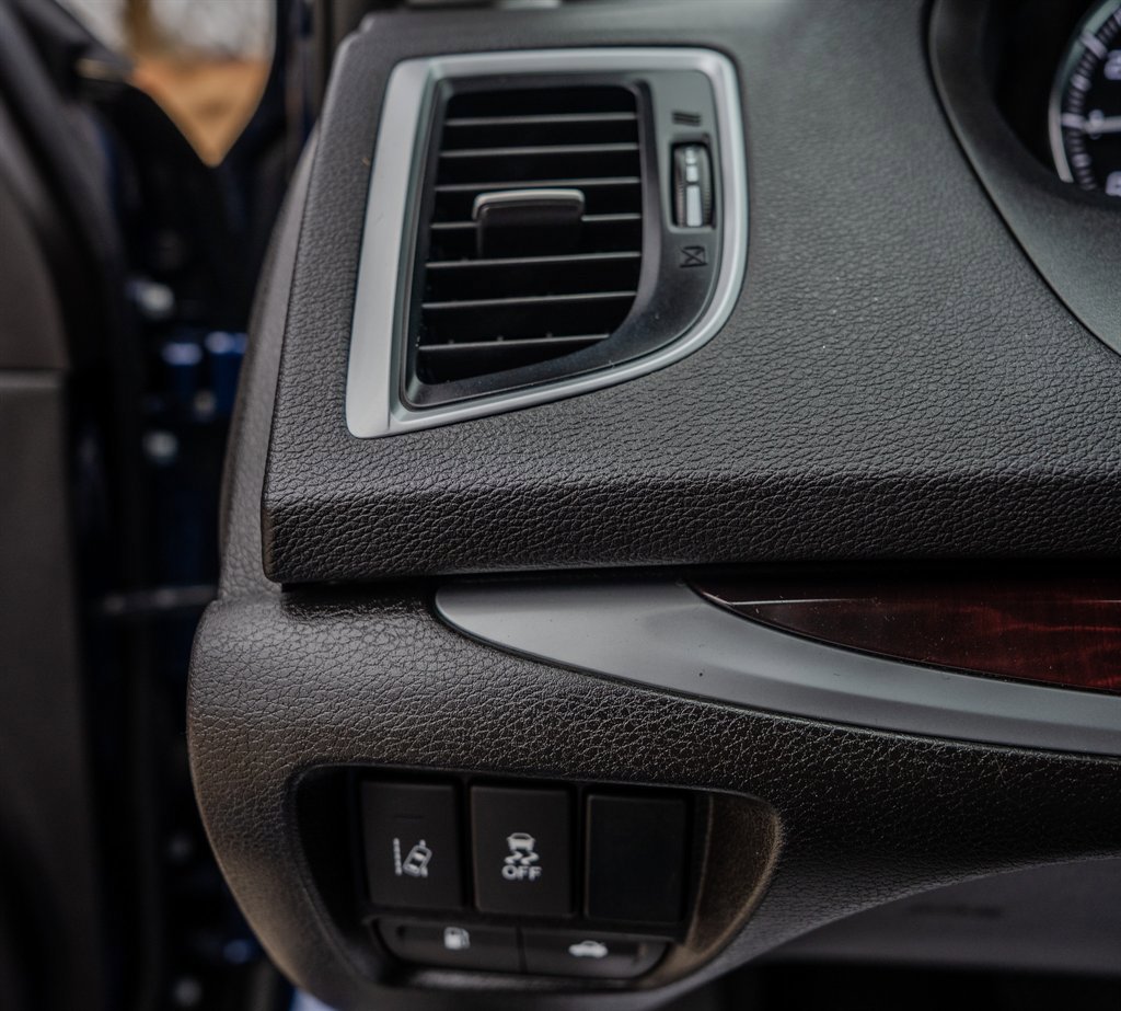 2017 Acura TLX w/ Technology Package