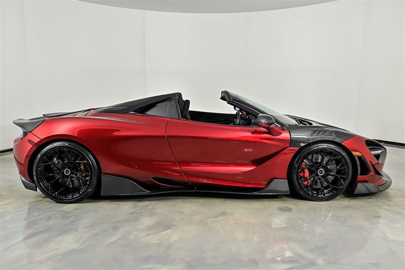 Used 2021 McLaren 720S Performance photo 15
