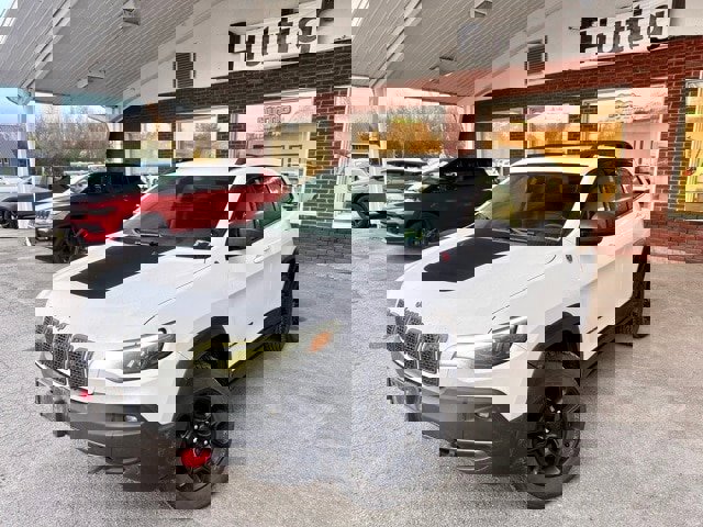 2019 Jeep Cherokee Trailhawk