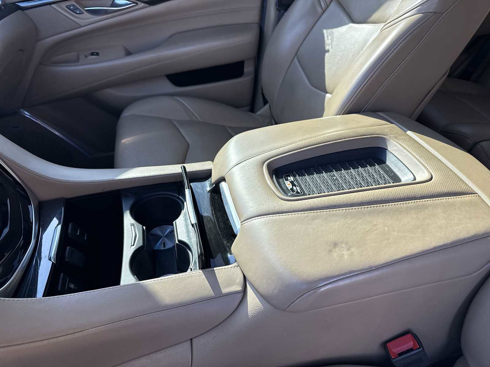 2019 Cadillac Escalade Platinum