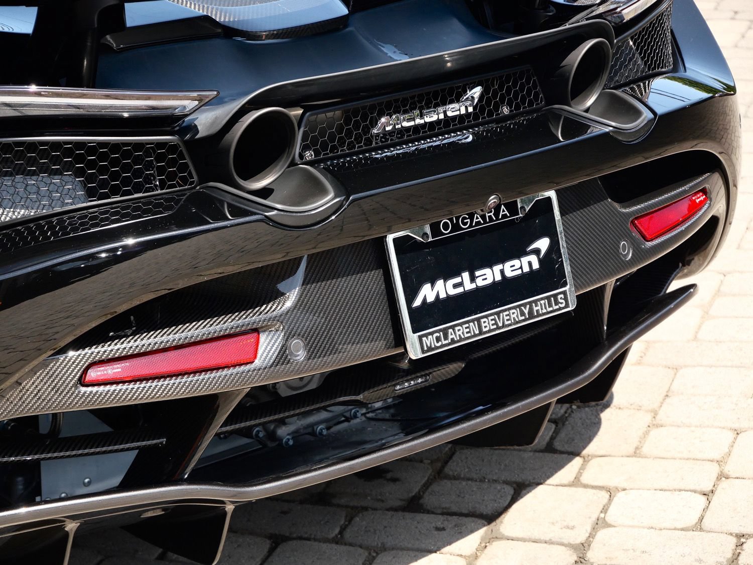 Used 2019 McLaren 720S Performance photo 16