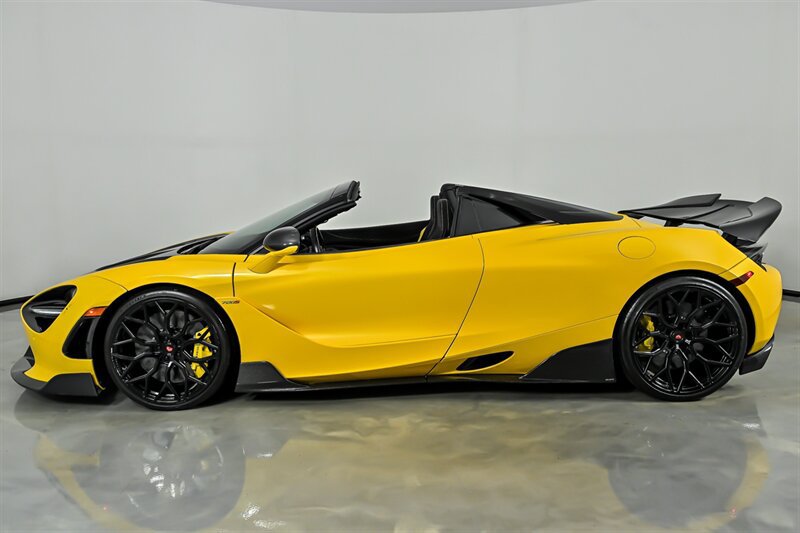 Used 2022 McLaren 720S Luxury photo 11