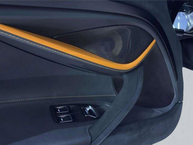 Used 2018 McLaren 720S photo 38