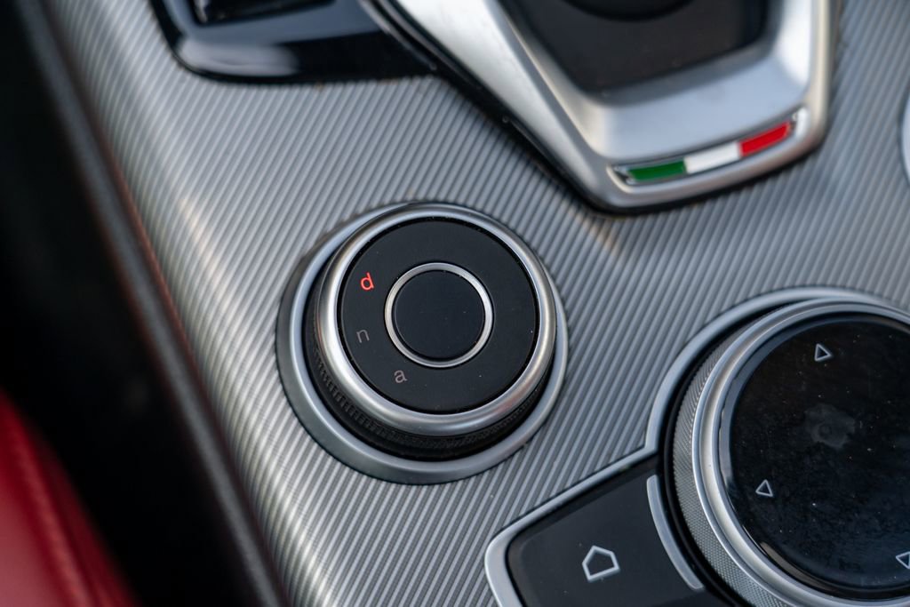 2022 Alfa Romeo Giulia Veloce