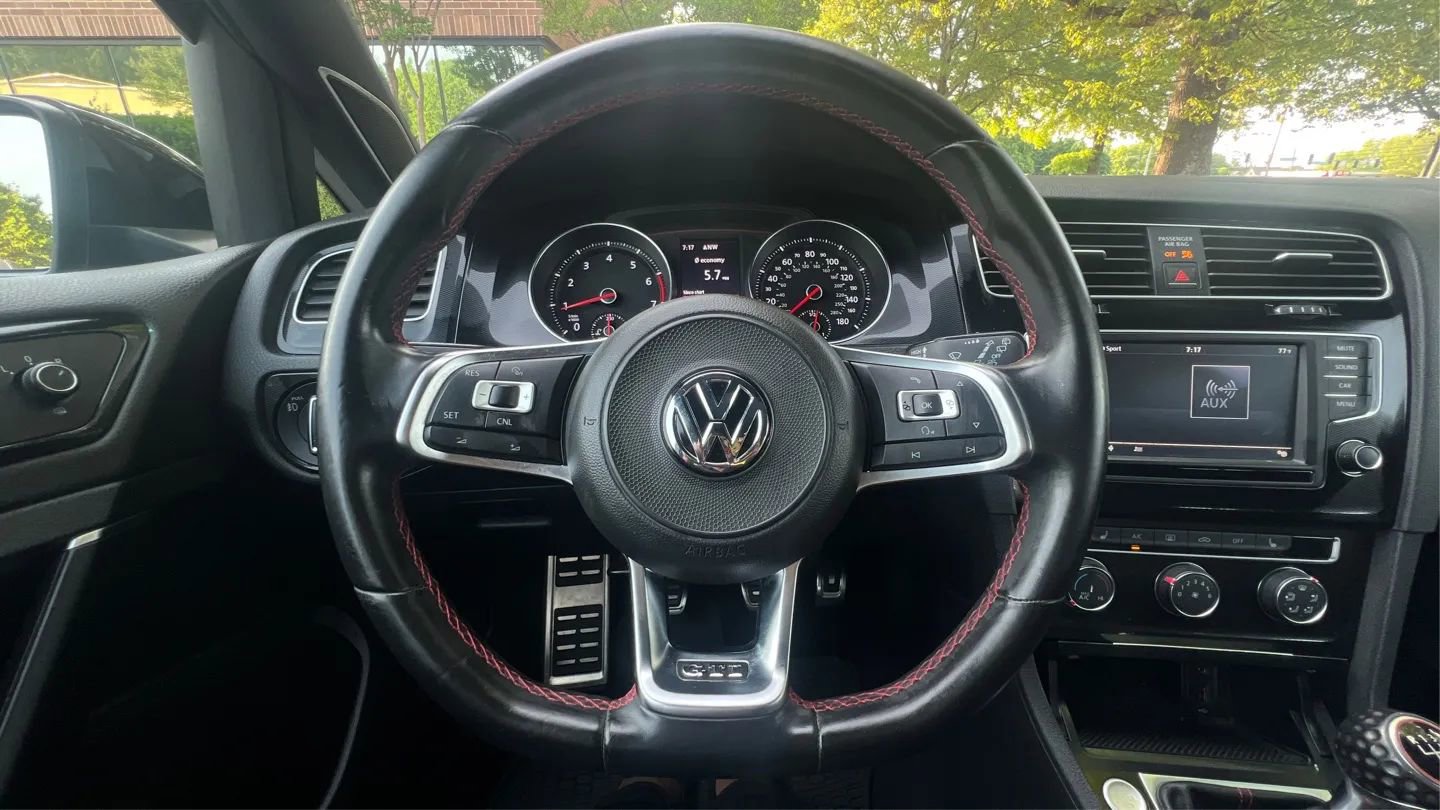 2017 Volkswagen GTI SE