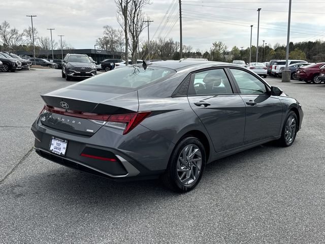 2025 Hyundai Elantra Blue
