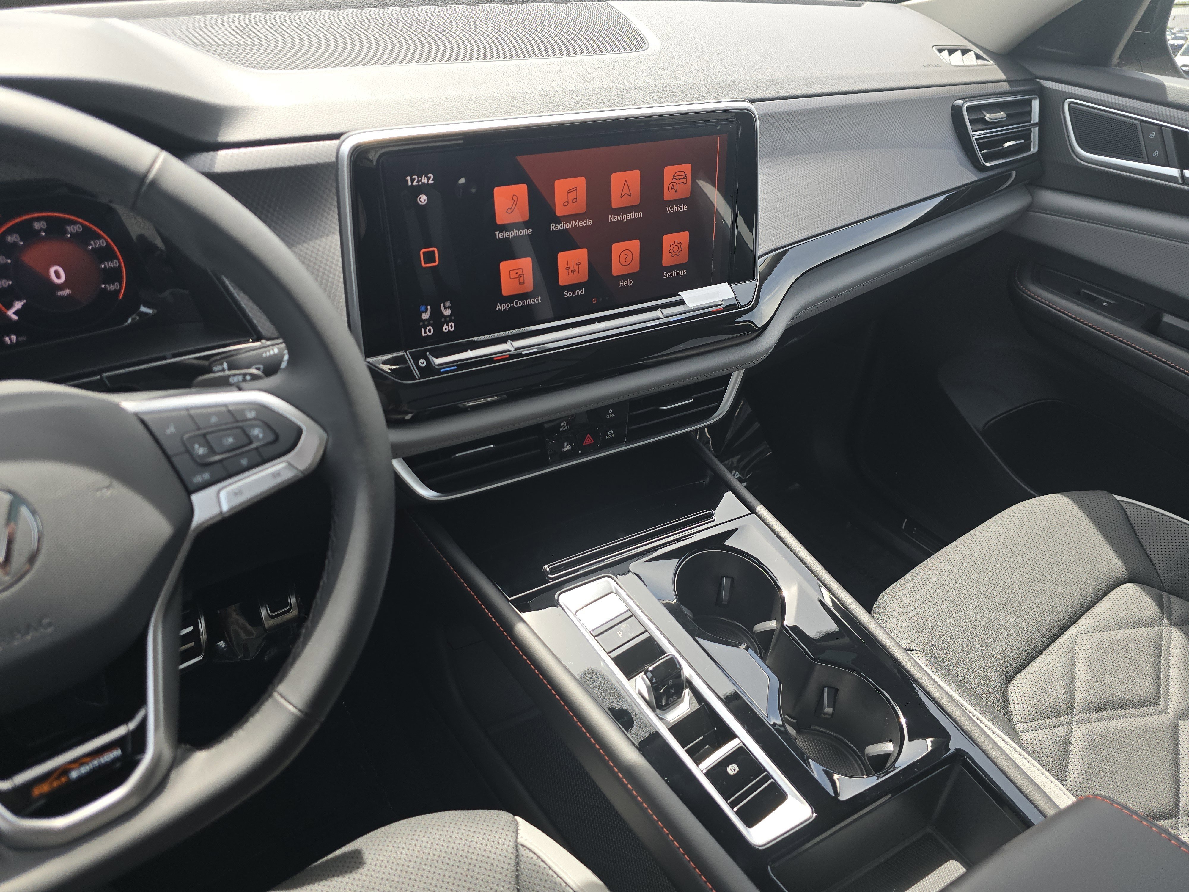 2026 Volkswagen Atlas Peak Edition