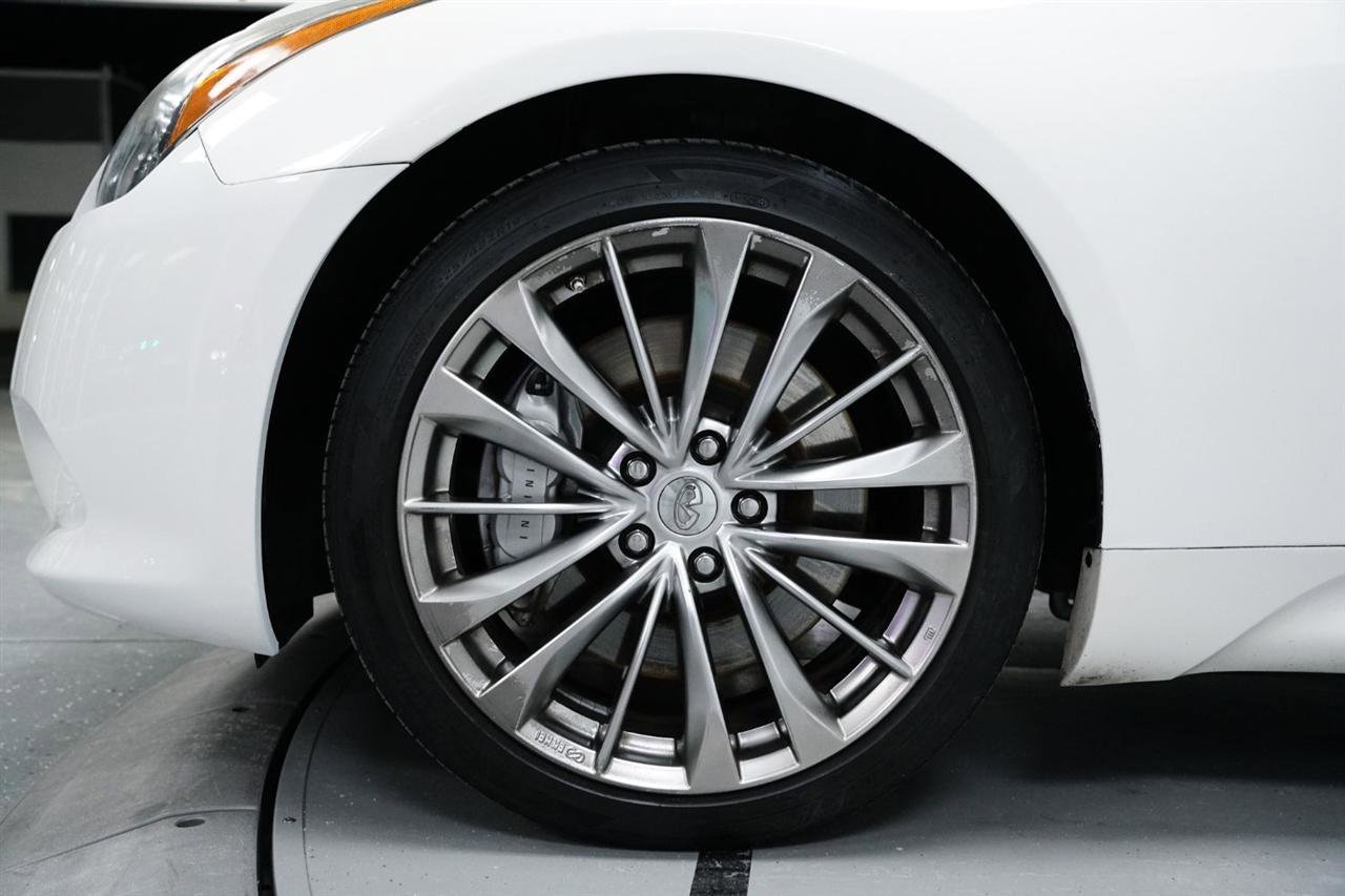 2015 INFINITI Q60 Journey