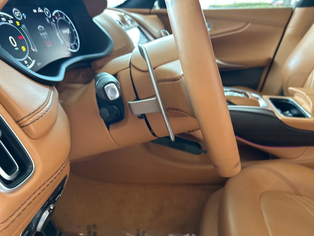 2023 Aston Martin DBX