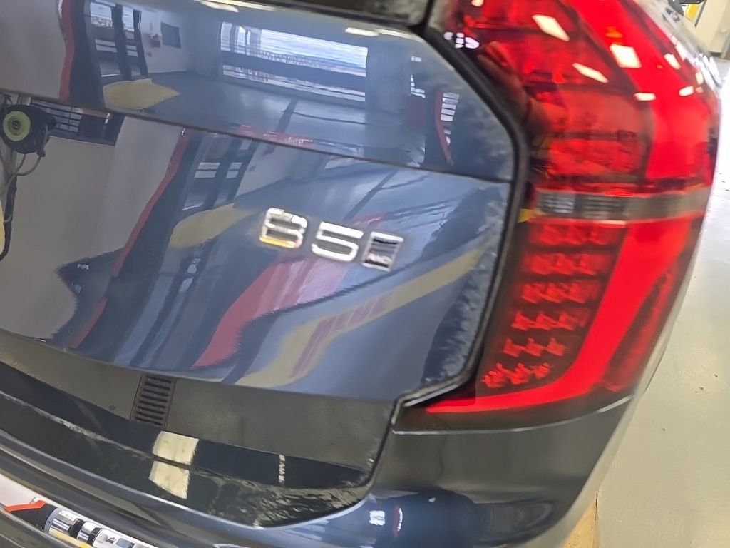 2025 Volvo Xc90 B5 Plus