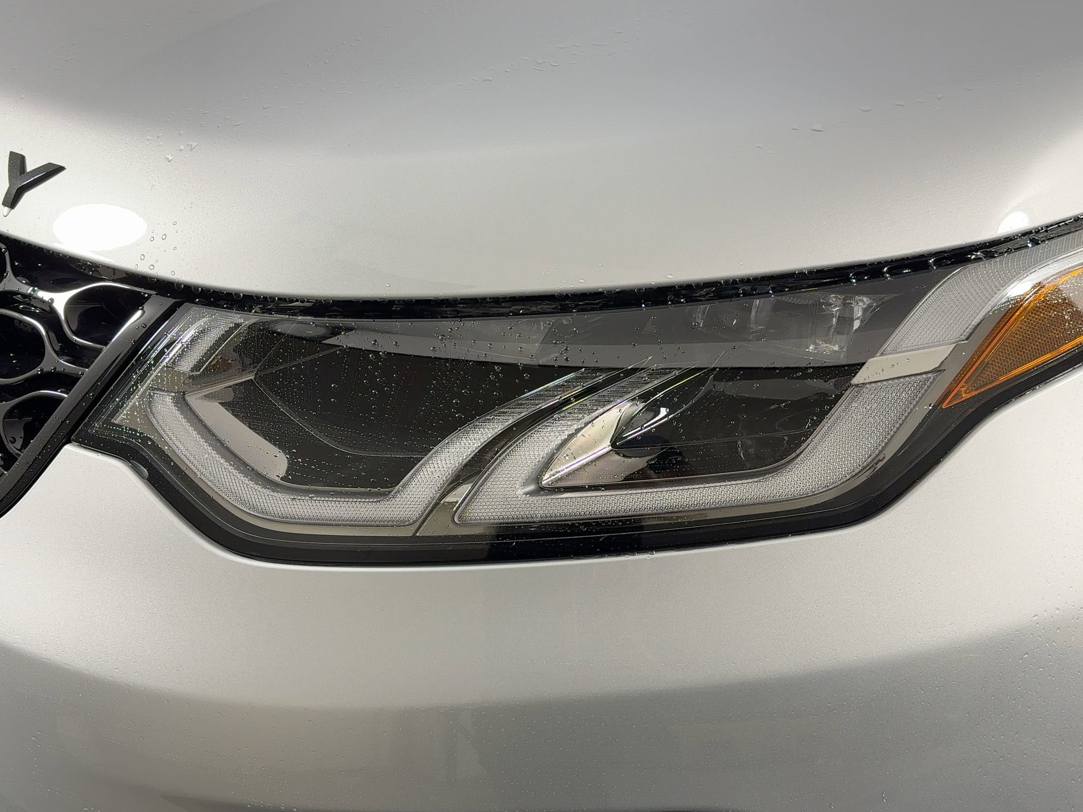 2026 Land Rover Discovery Sport Landmark