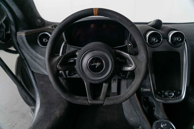 Used 2019 McLaren 600LT photo 17