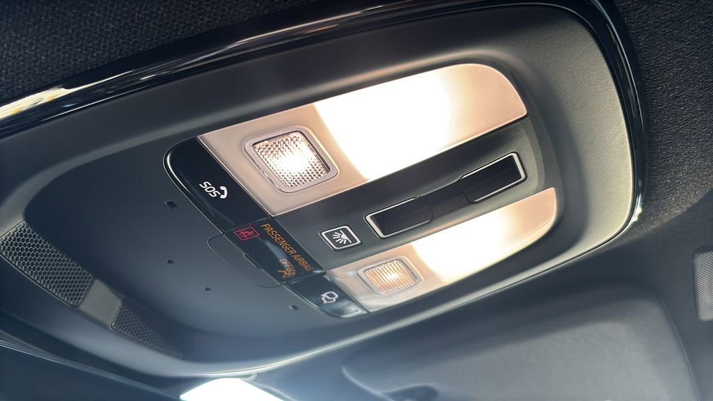 2026 Volvo Xc40 B5 Ultra