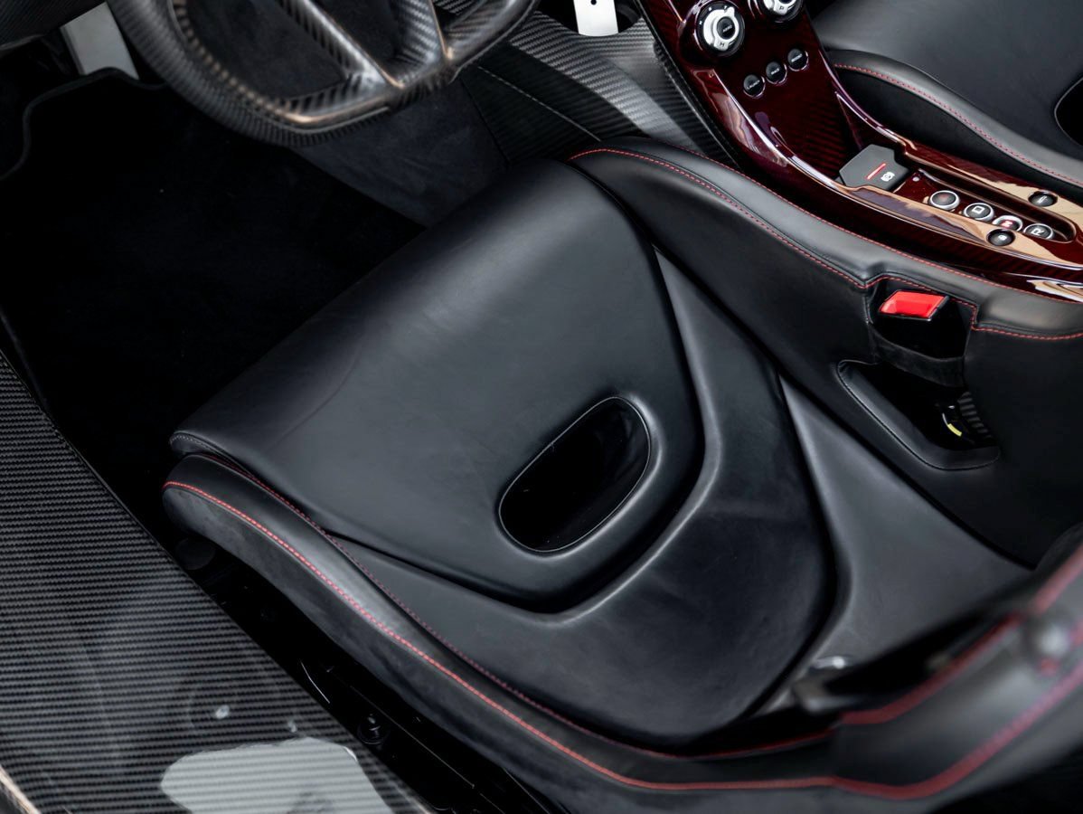 Used 2015 McLaren P1 photo 14