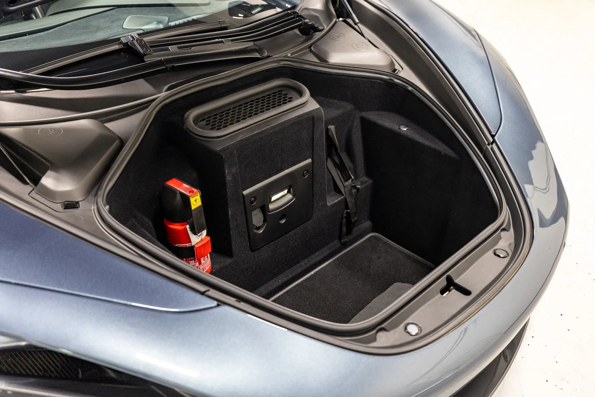 Used 2018 McLaren 720S Performance photo 51