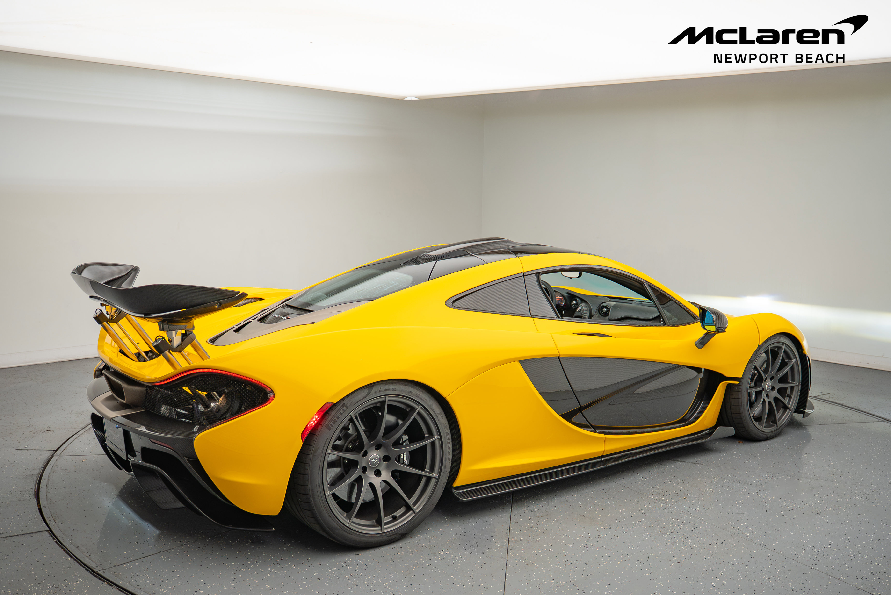 Used 2014 McLaren P1 photo 26