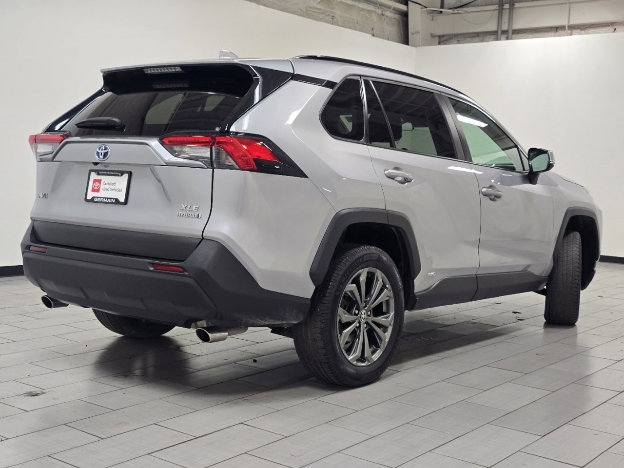 2022 Toyota Rav4 XLE Premium