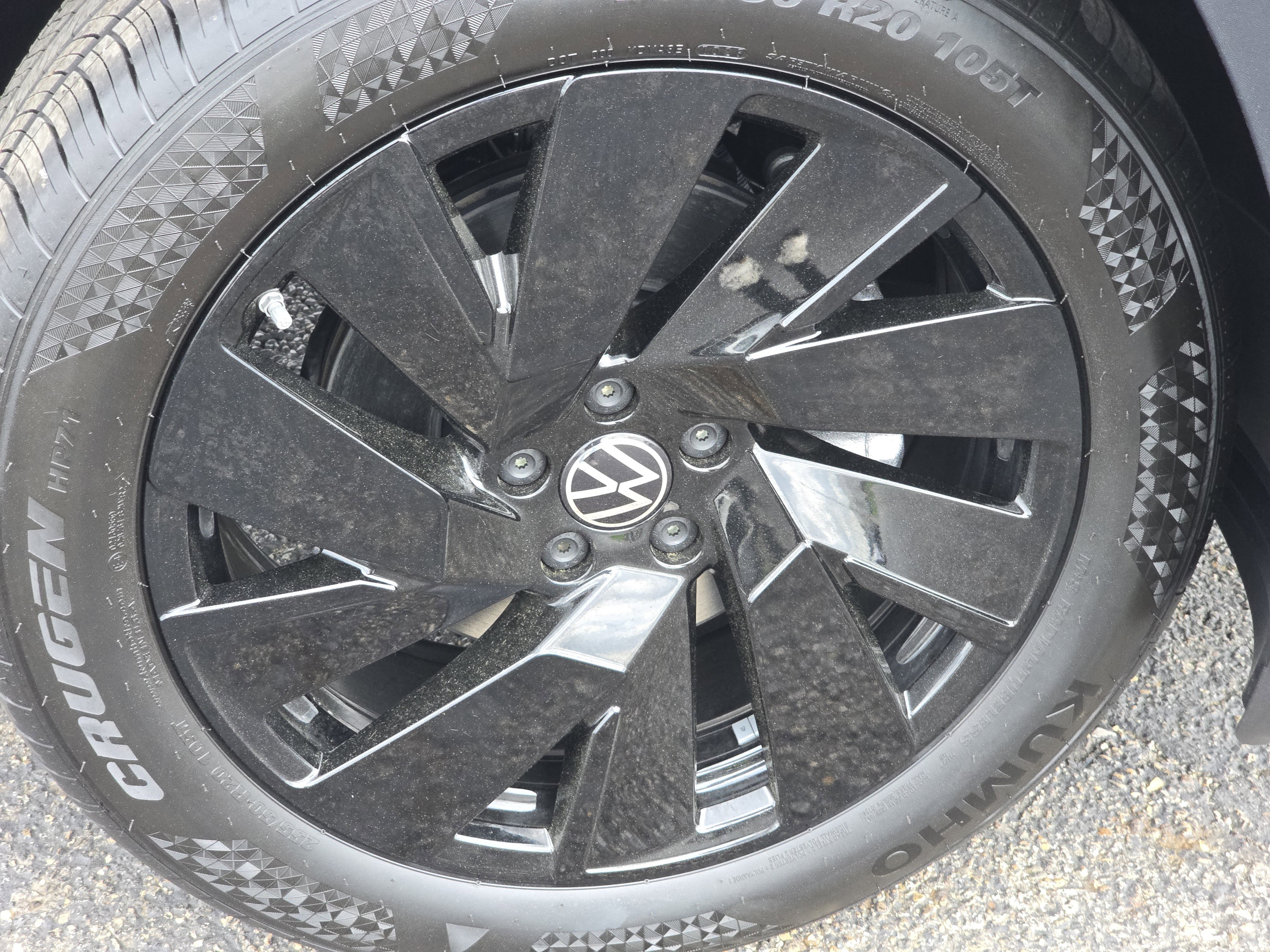 2026 Volkswagen Atlas Cross Sport SE