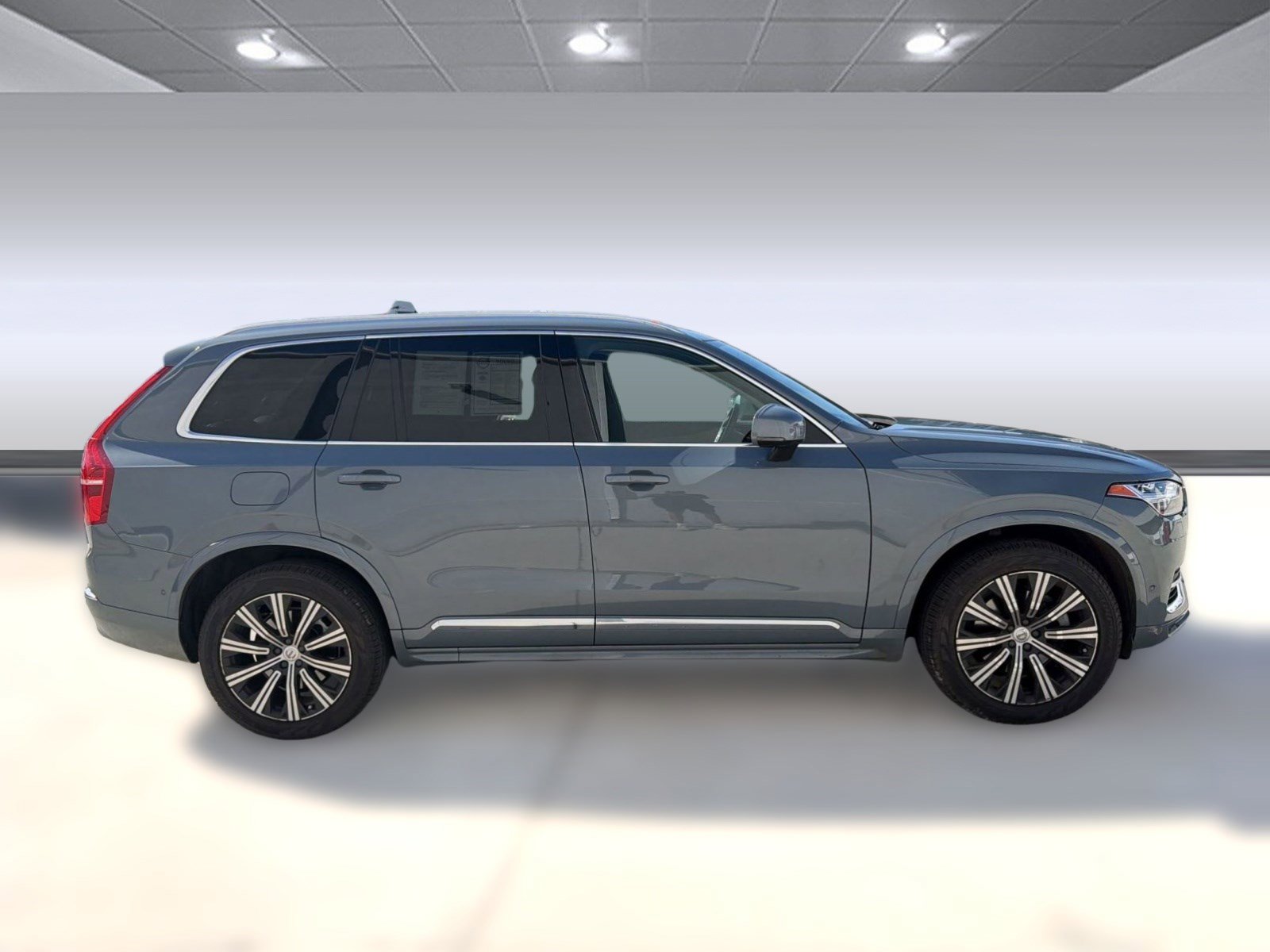 2023 Volvo Xc90 B6 Plus