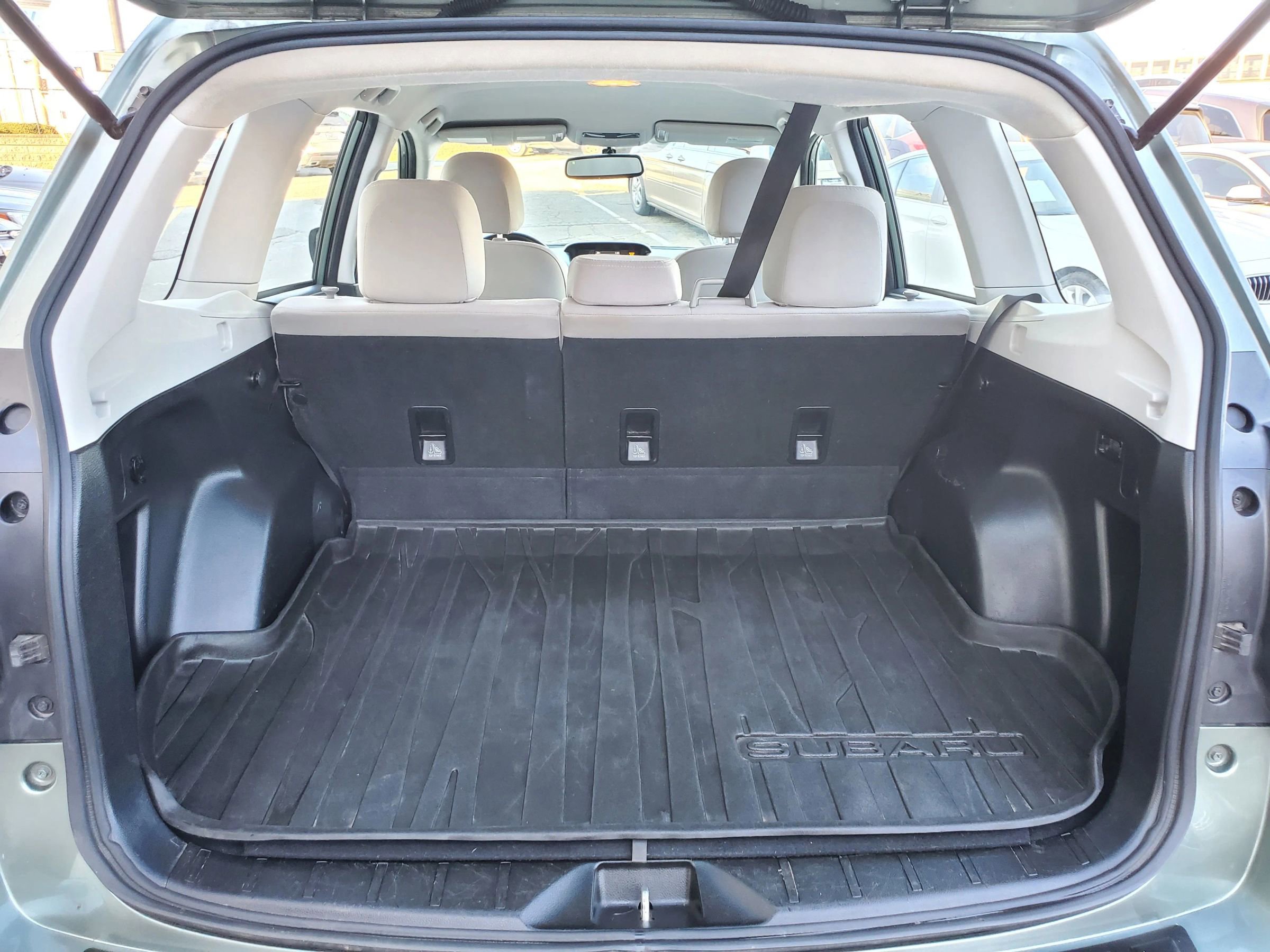 2016 Subaru Forester 2.5i