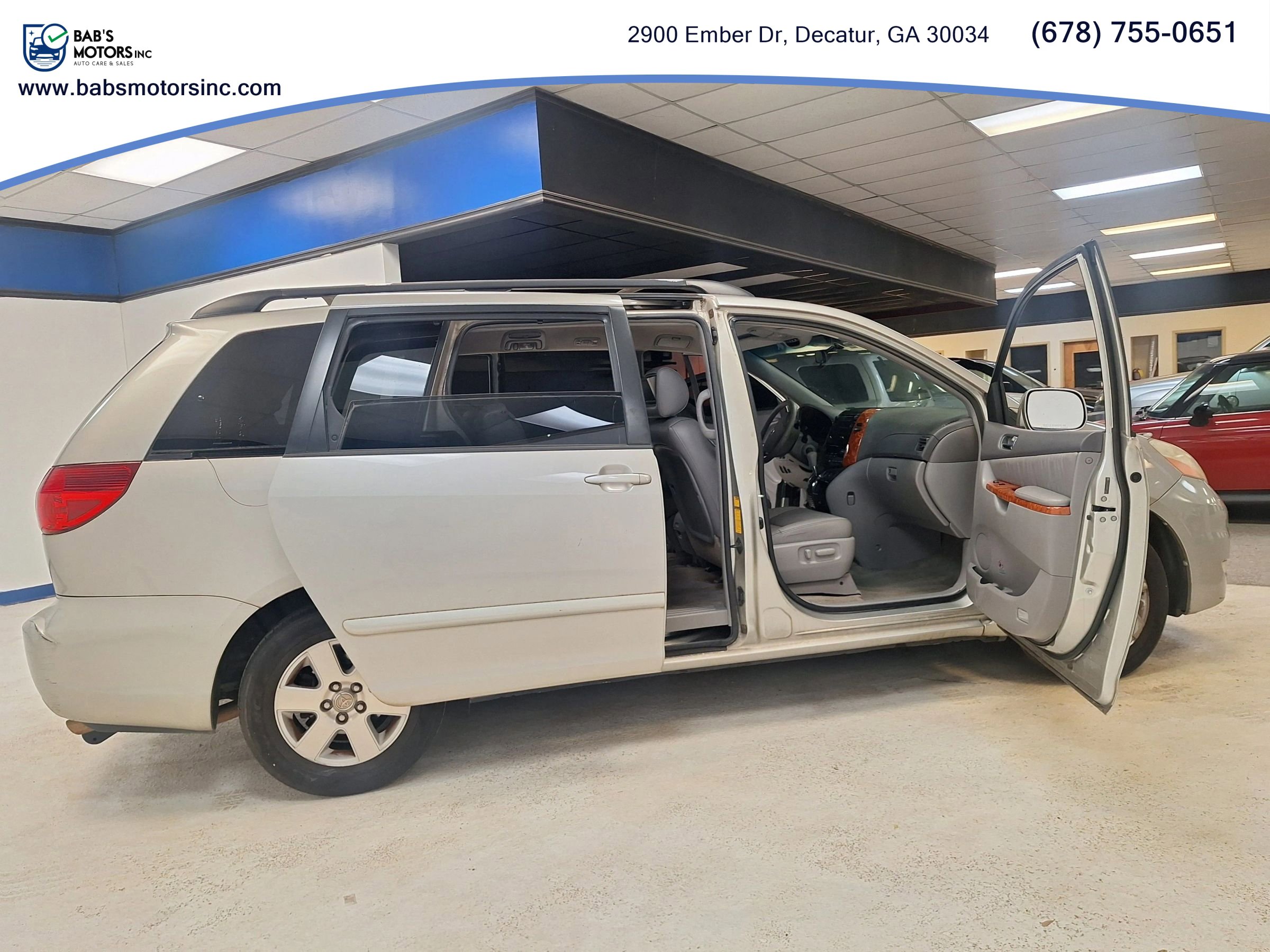 2009 Toyota Sienna XLE