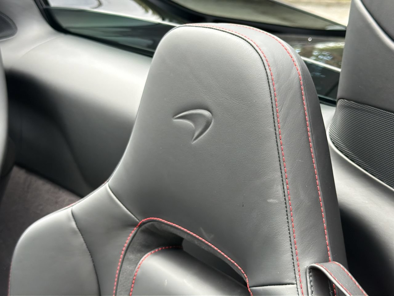 Used 2025 McLaren 750S Spider photo 15