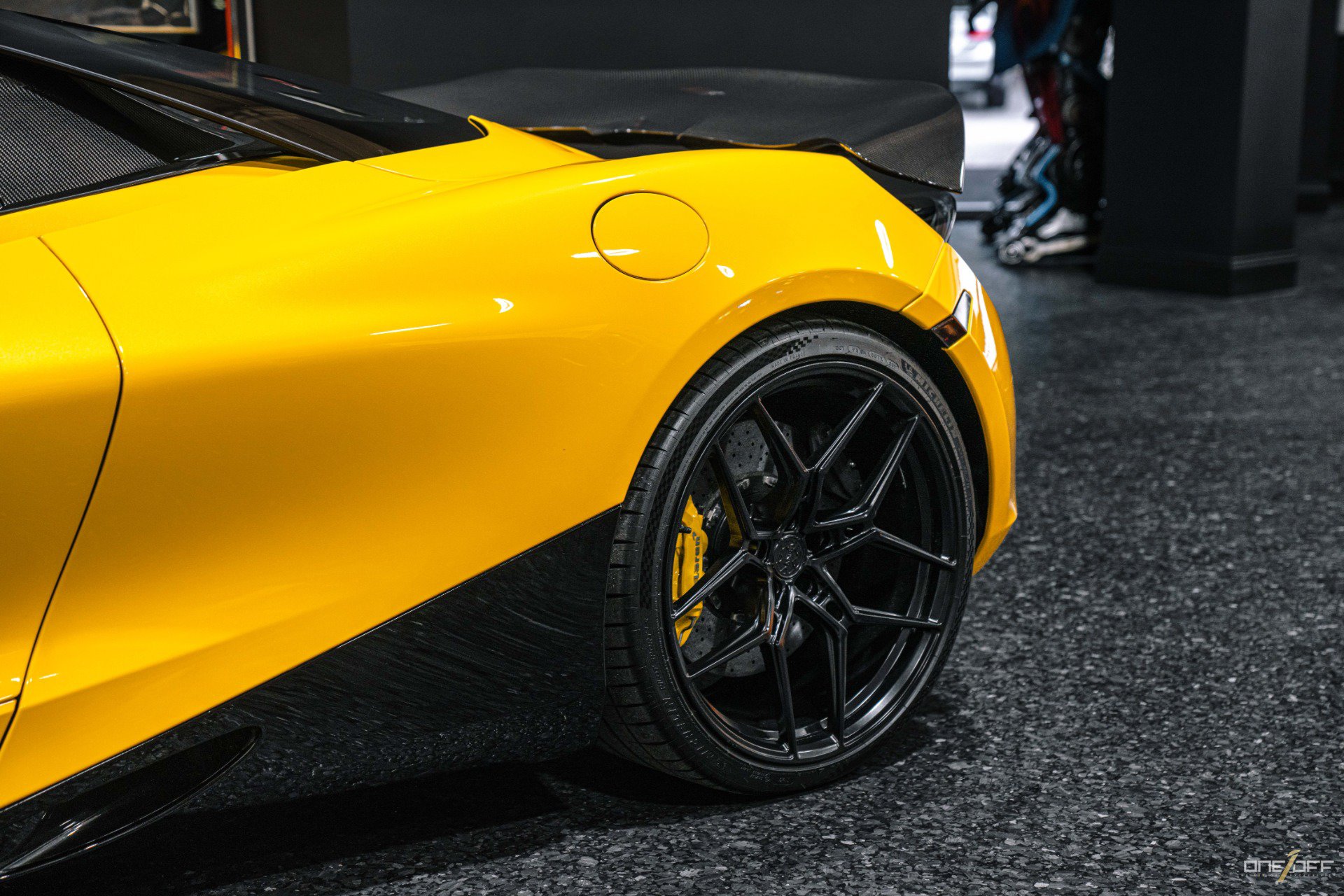 Used 2020 McLaren 720S Performance photo 18
