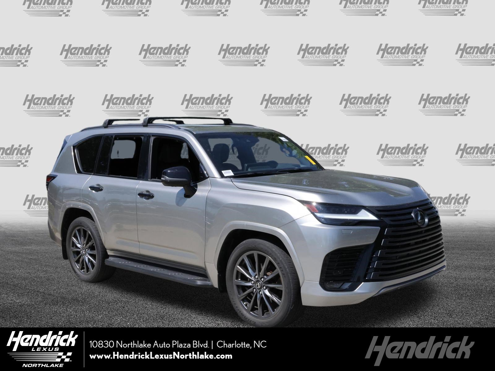 Used 2022 Lexus LX 600 4WD w/ Appearance Package