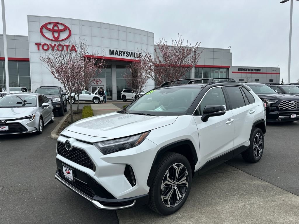 2025 Toyota RAV4 XSE