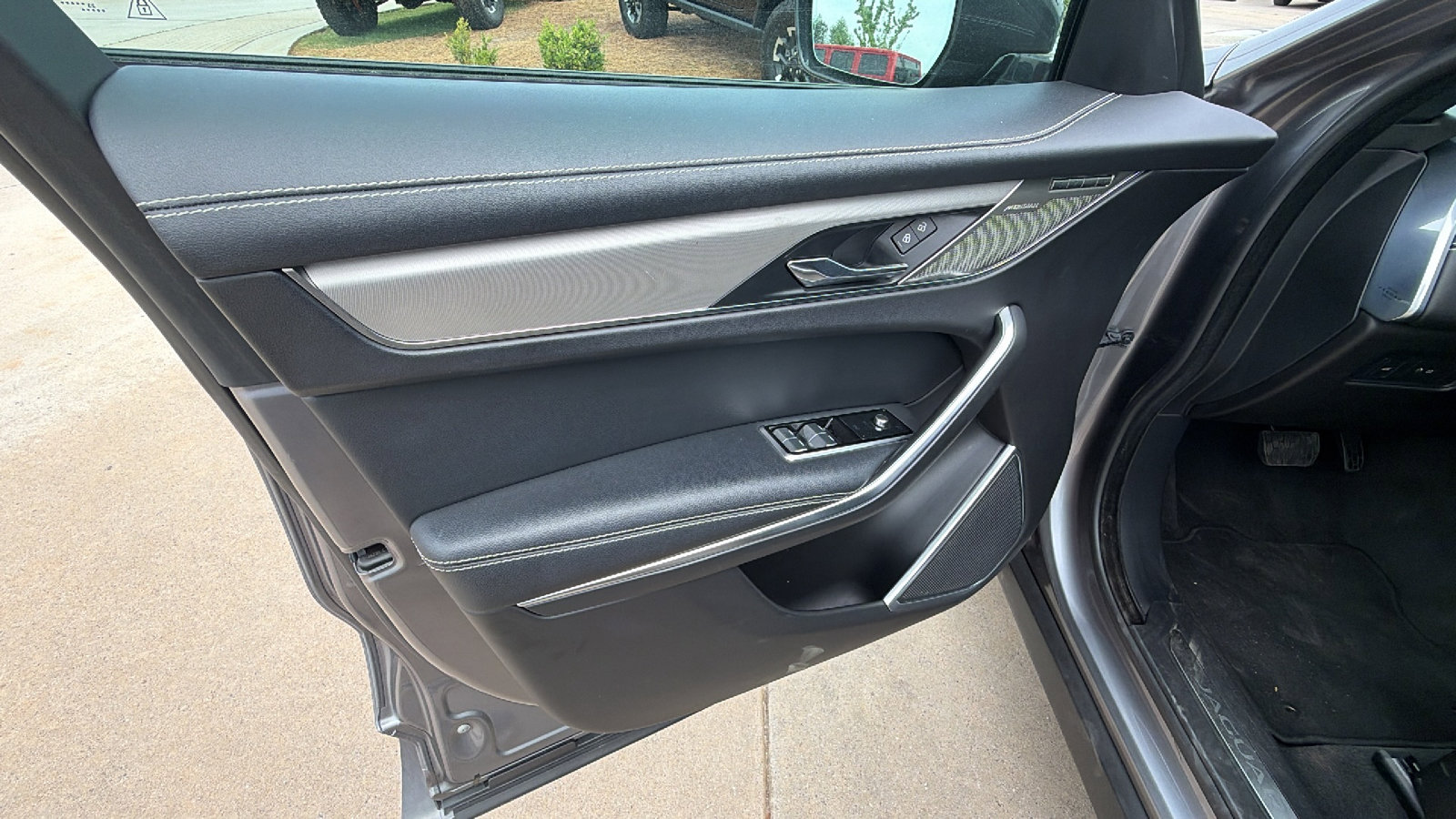 2024 Jaguar F-Pace R-Dynamic S