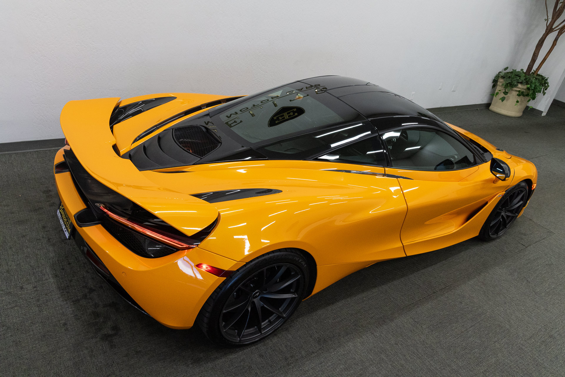 Used 2019 McLaren 720S Performance photo 23