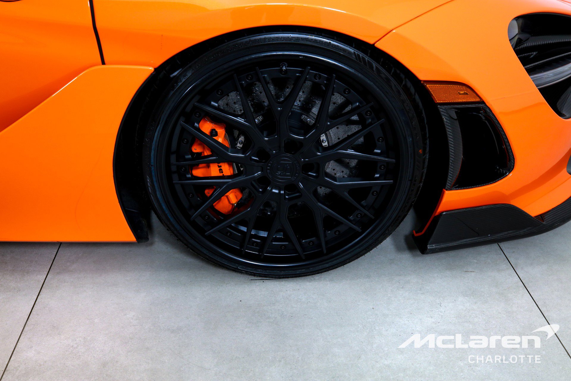 Used 2020 McLaren 720S Performance photo 25