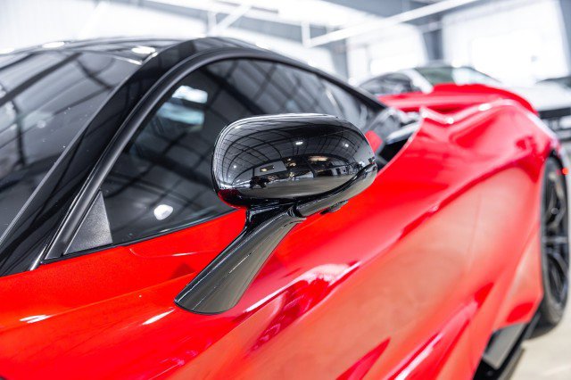 Used 2021 McLaren 765LT photo 31